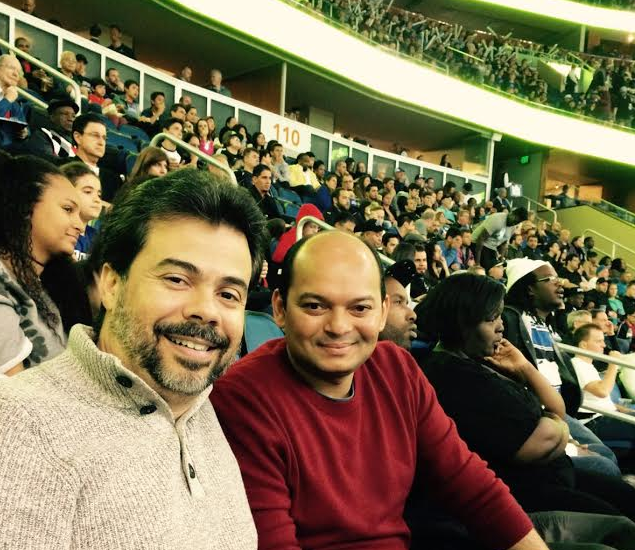 Cearenses conferem jogo de basquete no Amway Center