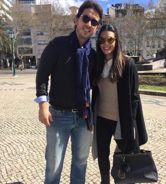 Camila e Victor Moreira curtem Semana Santa em Portugal