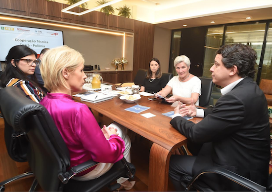 André Siqueira busca cooperação técnica com a Polônia