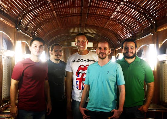 Banda Retrato Ventura faz tributo aos Los Hermanos na Vila Azul do Mar