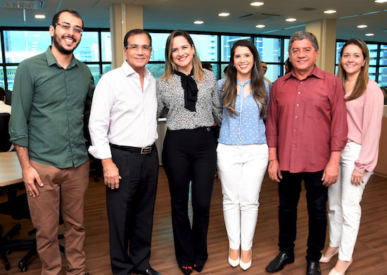 Beto Studart acompanha o primeiro dia de trabalho no novo ambiente da FIEC