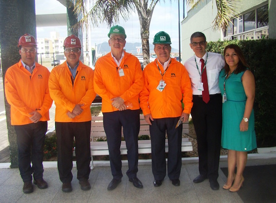 Embaixador da Austrália faz visita oficial à unidade da Nufarm de Maracanaú-CE
