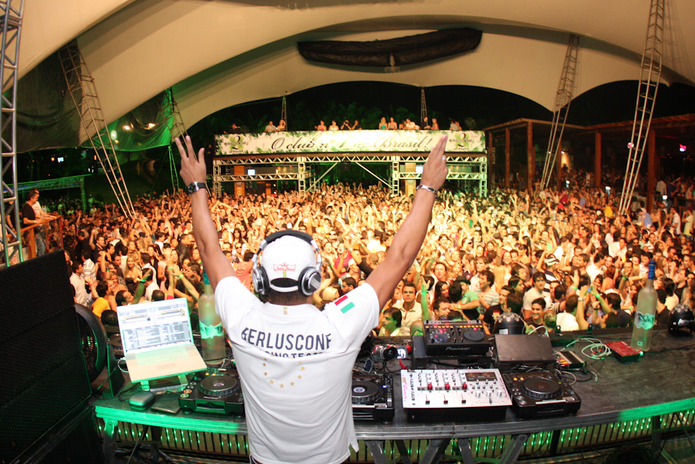 Showtime Paradise, Aloha Loca e muito mais na programação deste weekend. Vem!