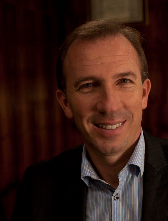 Philippe Godefroit apresenta novo lobby bar do Gran Marquise Hotel