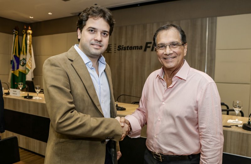 Nova diretoria do Sindicato da Indústria Gráfica do Ceará toma posse na FIEC