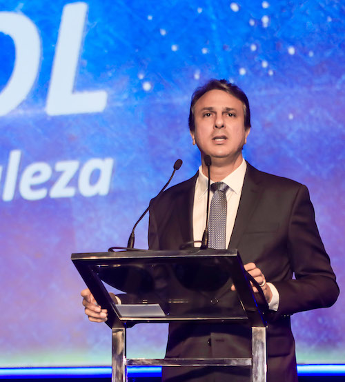 Camilo Santana intensifica agenda e participa da inauguração do Centro de Rendeiras da Prainha