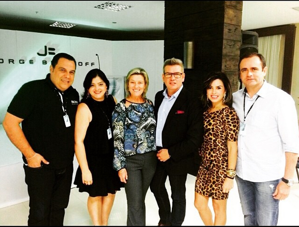 Viviane Almada e Daniele Cordeiro participam de convenção em Gramado