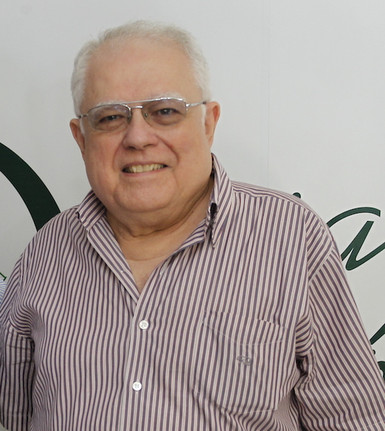 Gonzaga Mota se prepara para lançar mais um livro de poemas