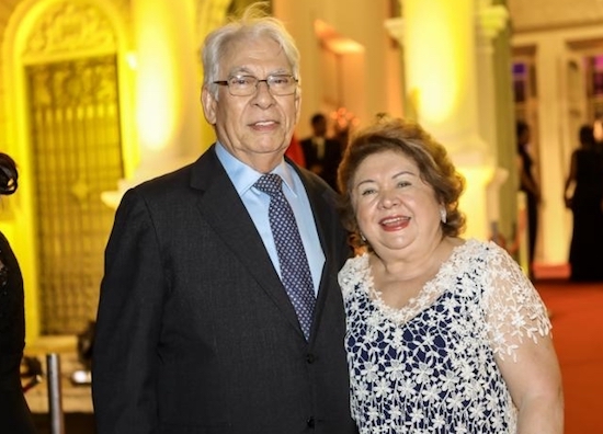 Manoel Holanda celebra a nova idade rodeado dos amigos mais chegados