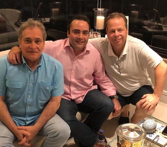 Luiz Pontes troca de idade e ganha homenagem do filho Ozires