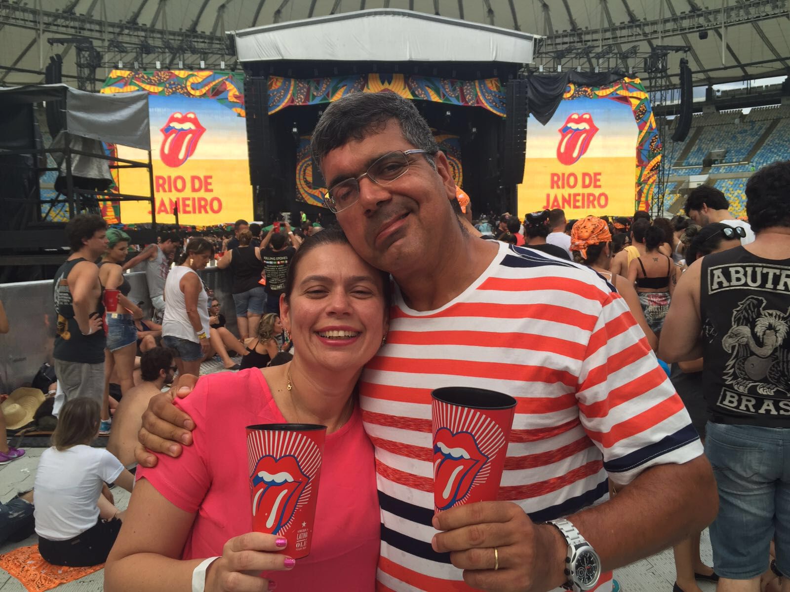 Cearenses se divertem durante show de Rolling Stones, no Rio