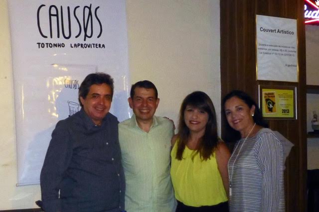 Totonho Laprovitera conquista leitores sobralenses