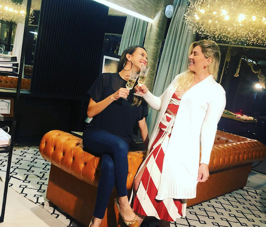 Genice Brandão recebe amigos e convidados para mais uma Sexta do Espumante