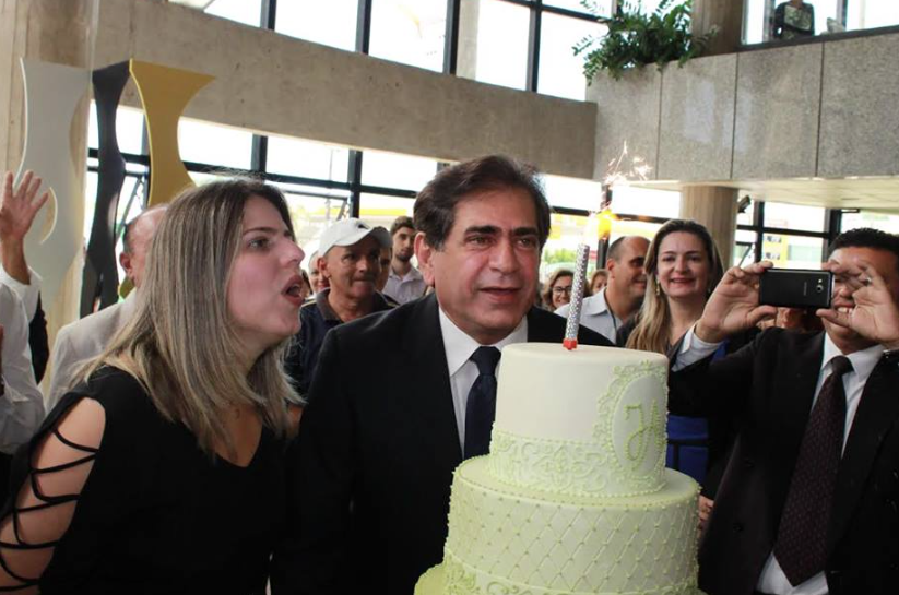 Zezinho Albuquerque ganha os parabéns na AL