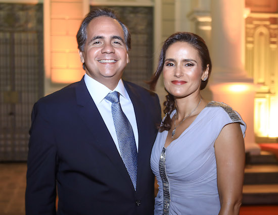 Ricardo Bacelar lança livro em conferência internacional de Direitos Humanos