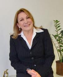 Telma Salles assume presidência da PróGenéricos
