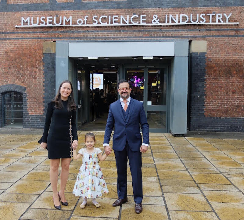 Dr. Márcio Crisóstomo regressa de Manchester