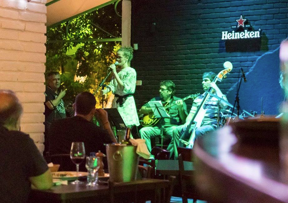 Zug promove noite de Jazz solidário