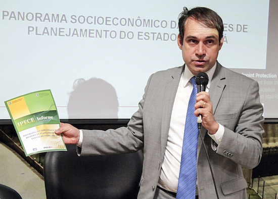 Salmito destaca ações da Comissão Especial de Desenvolvimento da AL