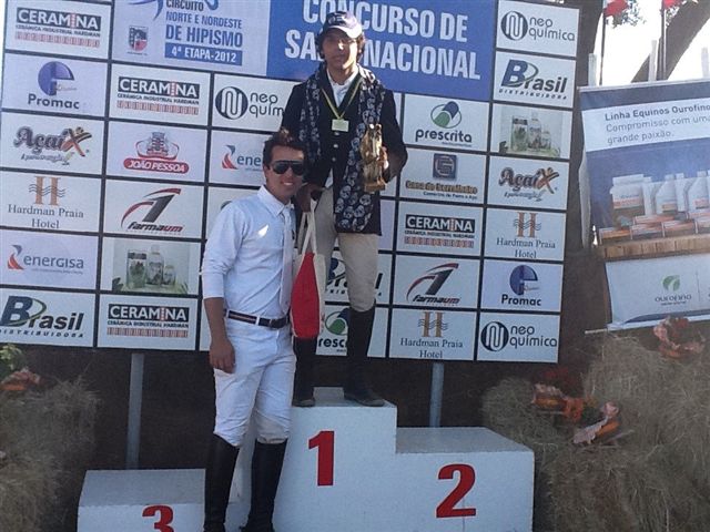 Cavaleiros e amazonas cearenses trazem títulos do campeonato de hipismo