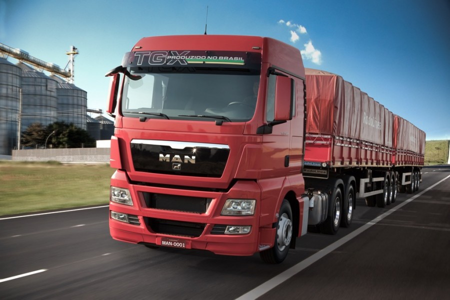 Tem novidade na linha de caminhões extrapesados!