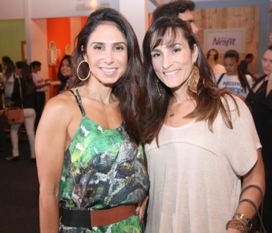 Amigas festejam brithday com party beneficente