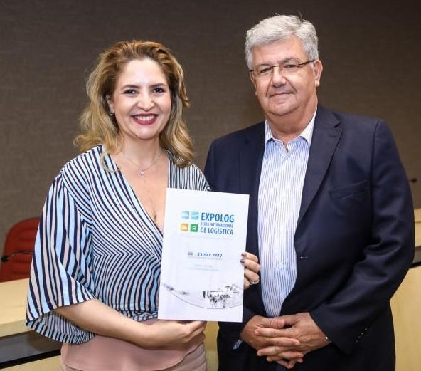 Enid Câmara comemora 20 anos da Prática Eventos na Expolog 2017