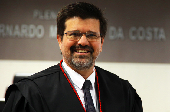 Sérgio Luiz Arruda Parente toma posse como desembargador do Tribunal de Justiça do Ceará