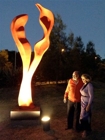 Bia Doria inaugura escultura no Uruguai