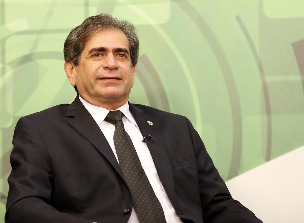 Deputados apoiam decisão de suspender verbas para o Carnaval