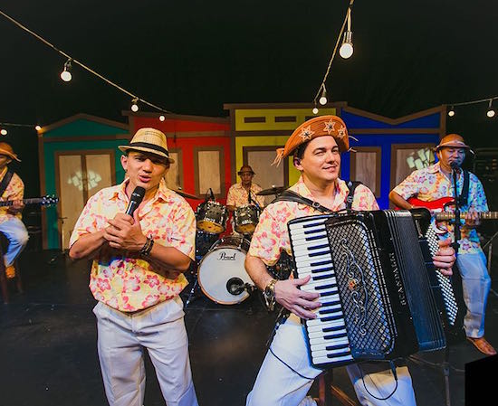 Sabe o que rolar no Vila Azul do Mar essa semana? A gente te conta!