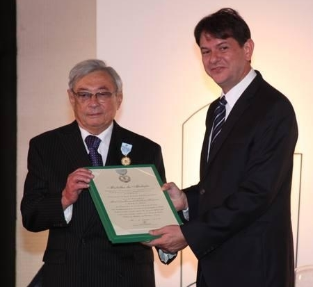 Ivens Dias Branco recebe Troféu Otacílio Correia