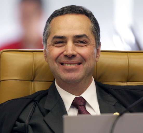 Ministro Luís Roberto Barroso almoça no Pipo Restaurante