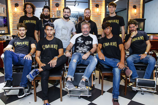 Cavalieri Confraria cuida do visual dos modelos que desfilarão no DFB 2017