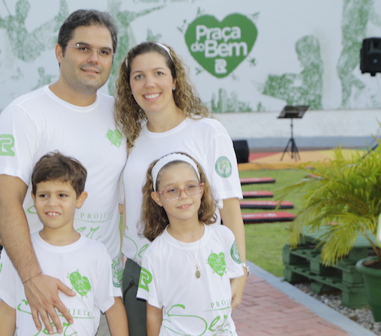 Hoje é dia de abraçar Edson Queiroz Neto