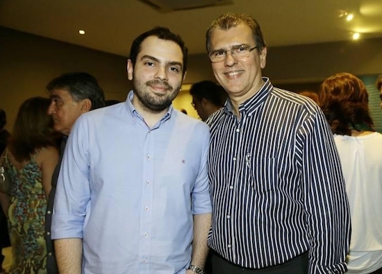 Victor Marcílio Pompeu lança livro no Café das Artes da Unifor