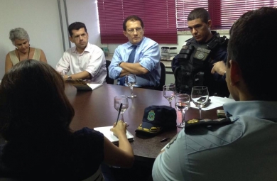 Erick Vasconcelos discute melhorias no entorno do Dragão do Mar