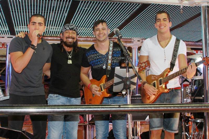 Bell Marques fez a alegria dos chicleteiros e deixou saudades na última noite do Fortal 2012