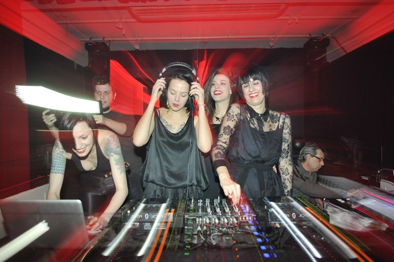 Teve engarrafamento de sobrenomes poderosos na festa da Diesel, no Ballroom