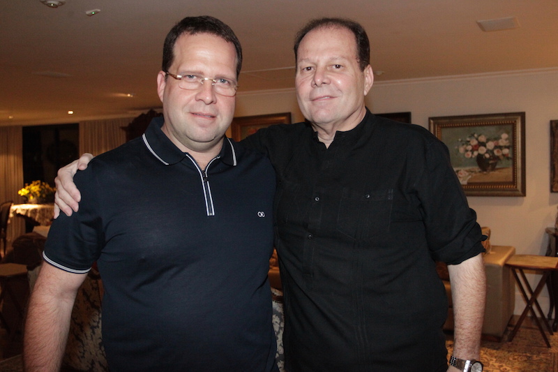 Julio Ventura pilota coquetel de lançamento do novo Civic, em sua Honda Nova Luz