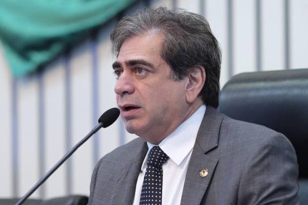 Zezinho Albuquerque destaca reunião sobre Hub da TAM