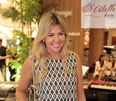 Patrícia Dias comemora aniversário nas alturas!