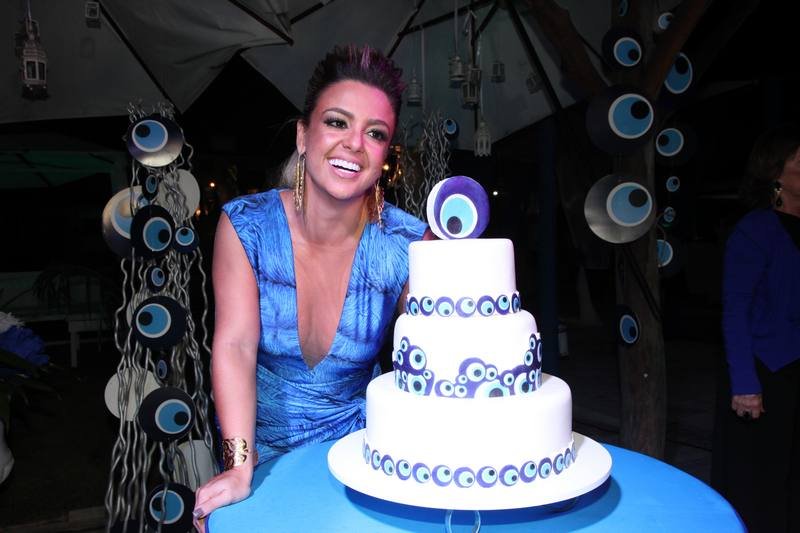 Manoela Cysne Campos fez o Vojnilô Praia ferver