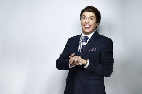 Humorista Ceará traz espetáculo “Ceará Dando as Caras”