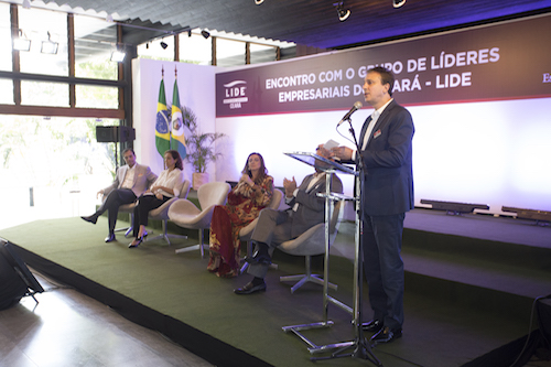 Governador se reúne com líderes empresariais para debater estratégias econômicas para o Ceará
