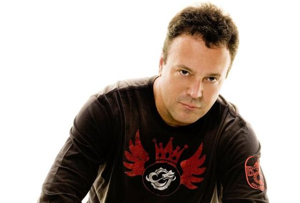 ‘2me’ apresenta: She Can com Rodrigo Vieira