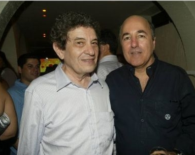 Personalidades são agraciadas com a Medalha da Abolição