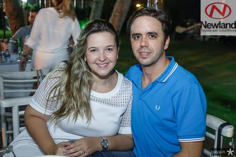 Philomeno Neto comanda inauguração do Centro Fashion