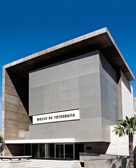 Museu da Fotografia recebe estudantes da Universidade Sem Fronteiras