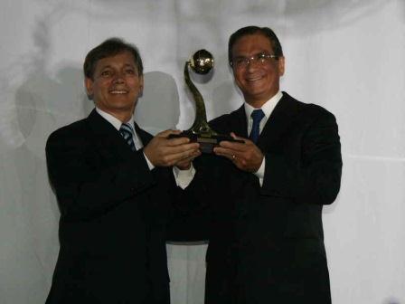 Associação Comercial do Ceará homenageia profissionais de destaque